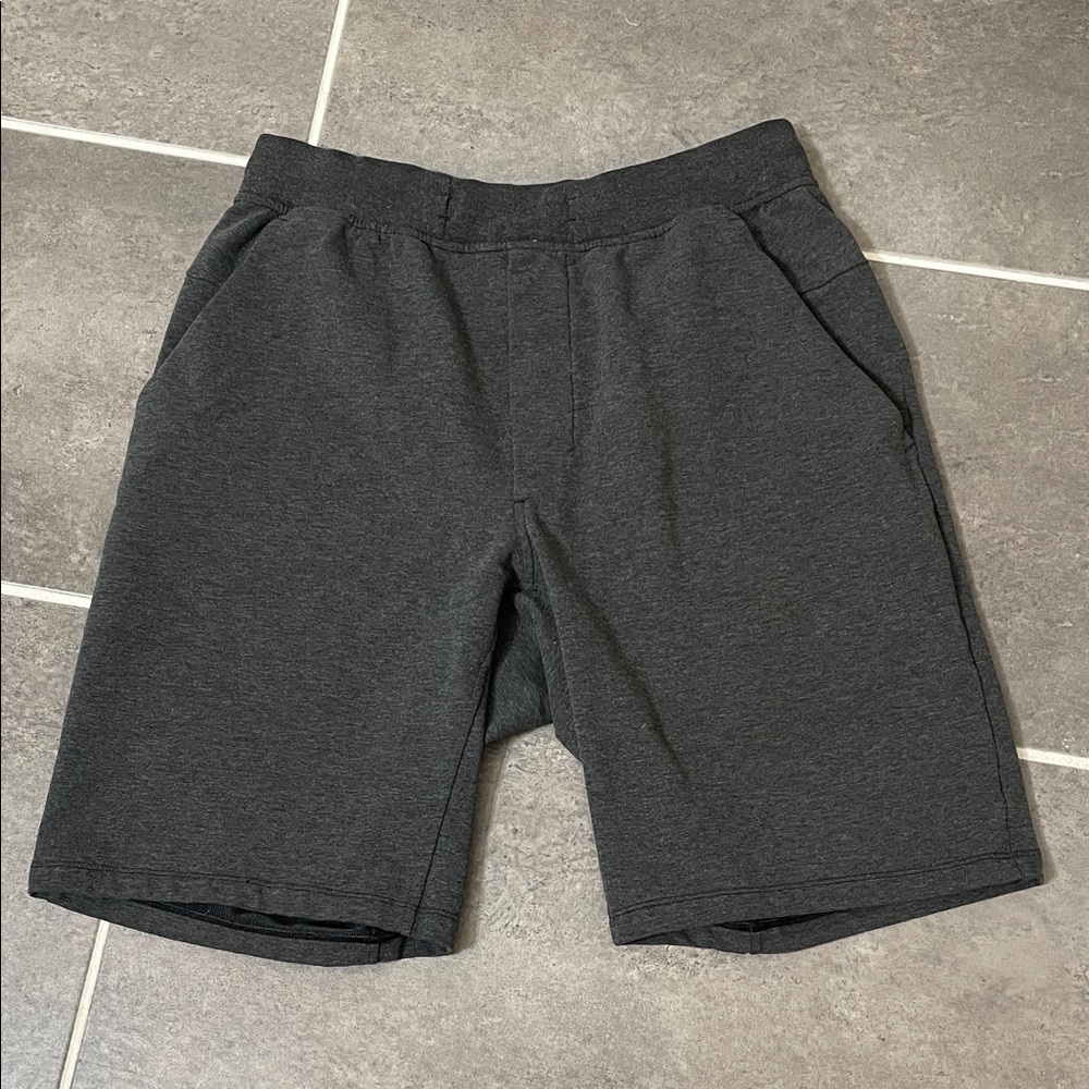Lululemon City Sweat Short *9” size Medium
Heathered Black